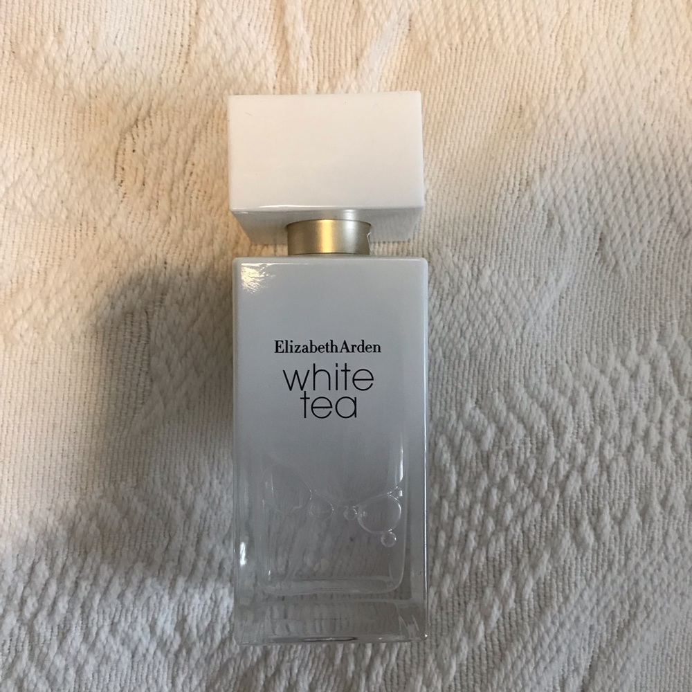 Elizabeth Arden white tea perfume never used